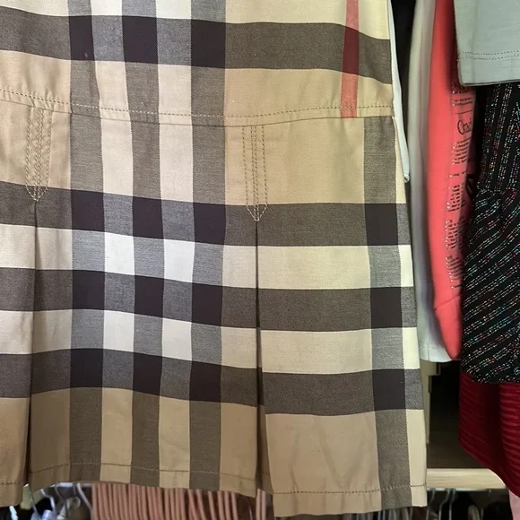 Burberry Summer Dress w/ pockets Size 6